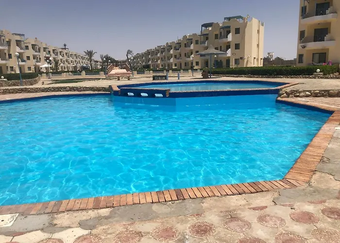 Cozy Sunny Ground With Terrace-ras Sudr Dağ evi Ras Sedr