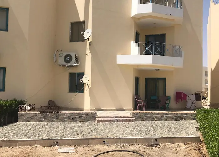 Cozy Sunny Ground With Terrace-ras Sudr Dağ evi Ras Sedr