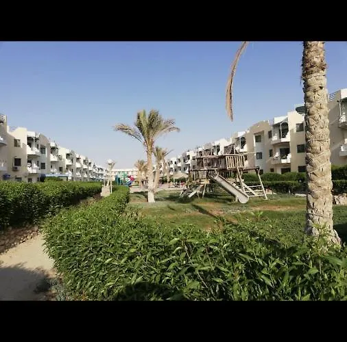 Cozy Sunny Ground With Terrace-ras Sudr