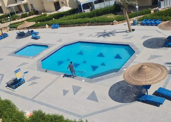 Cozy Sunny Ground With Terrace-ras Sudr Dağ evi